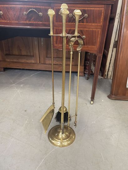 Nécessaire de cheminée en métal doré