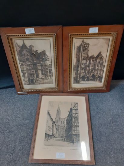 lot de trois gravures 
La cathédrale de Bourges...