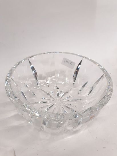Saint Louis 
Saladier ou compotier en cristal
H...