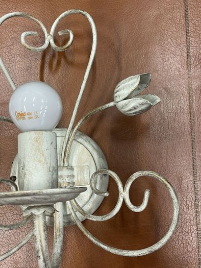 SEY LUMIERE
Peite applique en métal laqué...