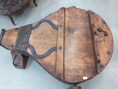 Important soufflet de forge 
L : 155 l :...