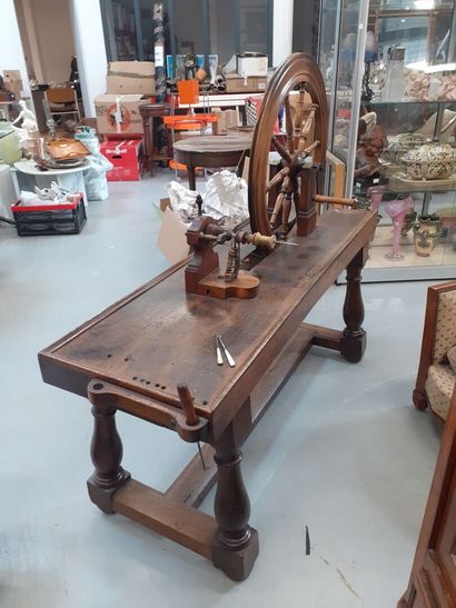 Rouet
130 x 144x 46 cm