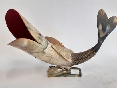Lampe de poisson 
30 x 51 cm 