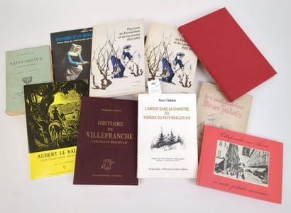 [Beaujolais]. Un ensemble de 10 volumes,...