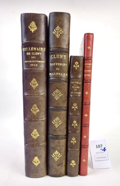 Réunion de 4 volumes reliés relatifs à l'histoire...