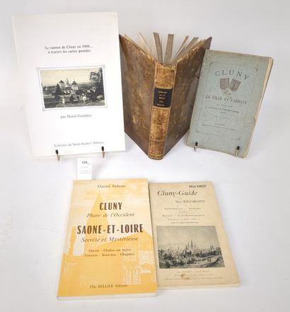 [Cluny]. 5 volumes, dont :
LORAIN. Essai...