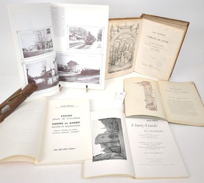 [Cluny]. 5 volumes, dont :
LORAIN. Essai...