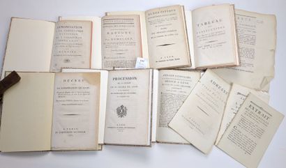 Un lot de 10 plaquettes révolutionnaires...