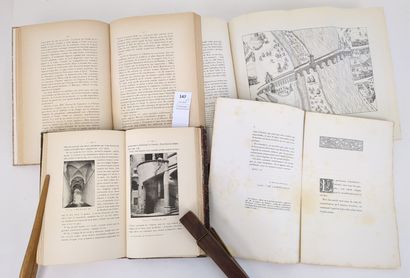 Un lot de 4 volumes sur LYON

(Architecture,...