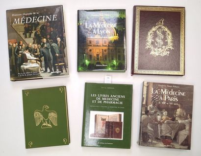Réunion de 6 volumes relatifs à l'histoire...