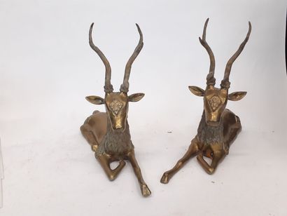 Paire de cerfs en bronze travail asiatique...