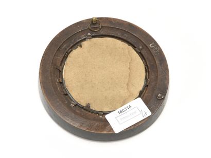 Femme de qualité, miniature sur ivoire signée
D...