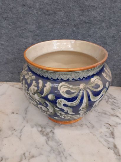 Cache pot à décor d'iris en céramique
H :...