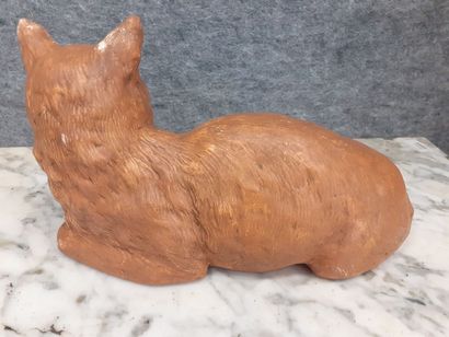 Chat couché
Faience 
20 x 30 cm 