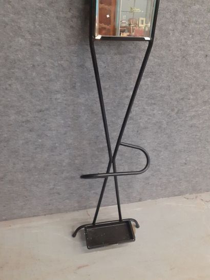 Porte manteaux Roger Ferraud
H : 174 cm 