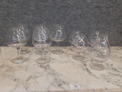 BACCARAT 5 verre à cognac et cinq verres...