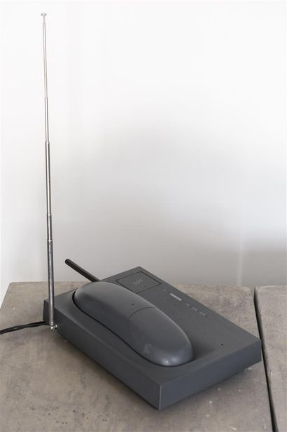 Philippe STARCK ( Né en 1949) & Thomson
Téléphone...