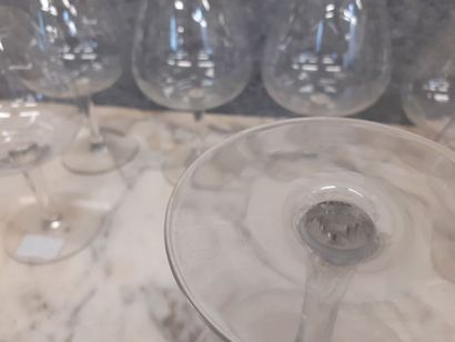 BACCARAT 5 verre à cognac et cinq verres...