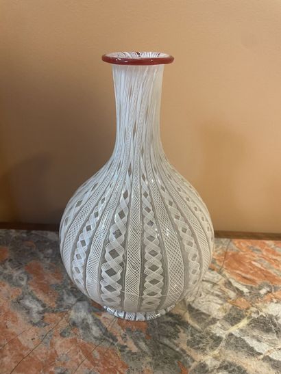 Vase pansu à col étroit
H : 19 cm
Accident...