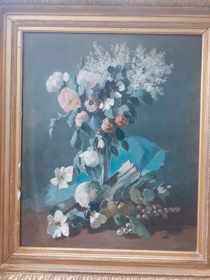 René VARENNNE
Paire de nature morte aux fleurs
Cadres...