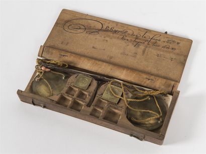 Deux trébuchets de changeur Lyon 18ème siècle
(un...