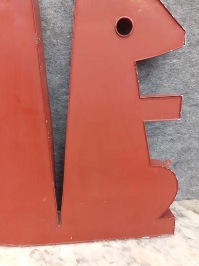 Ecureuil en tôle de la caisse d'épargne
h...