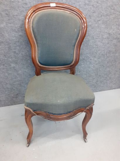 Une chaise Epoque Louis Philippe pieds courbés...
