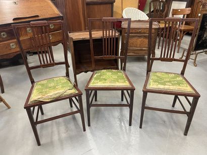Suite de 3 chaises en bois de placage fin...