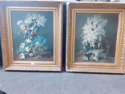 René VARENNNE
Paire de nature morte aux fleurs
Cadres...