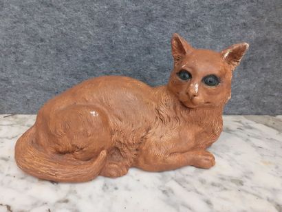 Chat couché
Faience 
20 x 30 cm 