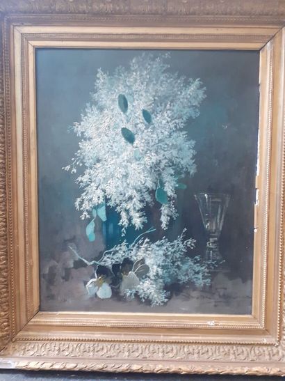René VARENNNE
Paire de nature morte aux fleurs
Cadres...