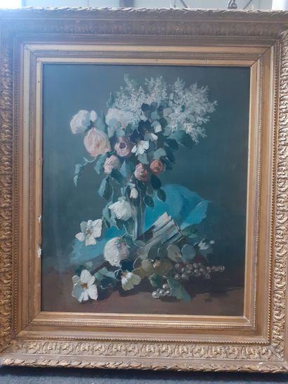 René VARENNNE
Paire de nature morte aux fleurs
Cadres...