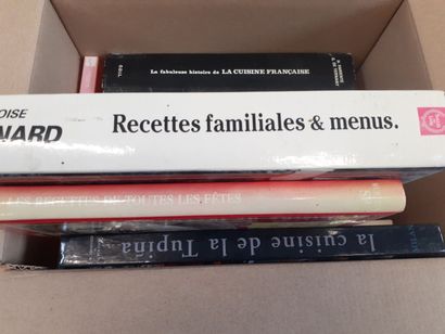 Un carton de livres de Cuisine dont la fabuleuse...