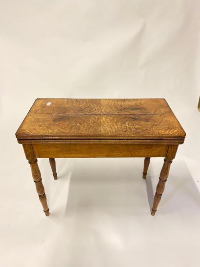Table à jeux en bois de placage piètement...