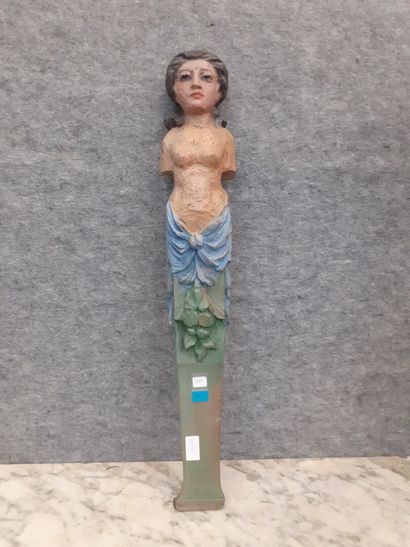 Sirène en bois sculpté et peint 
H : 71 cm...