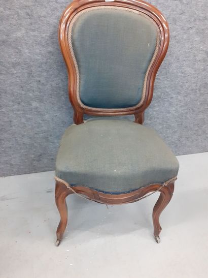 Une chaise Epoque Louis Philippe pieds courbés...