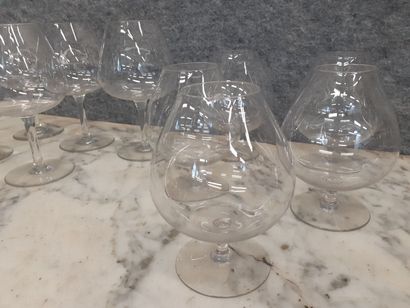 BACCARAT 5 verre à cognac et cinq verres...
