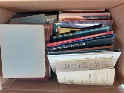 Lots de livre dont livres d'Art, d'Histoire
On...