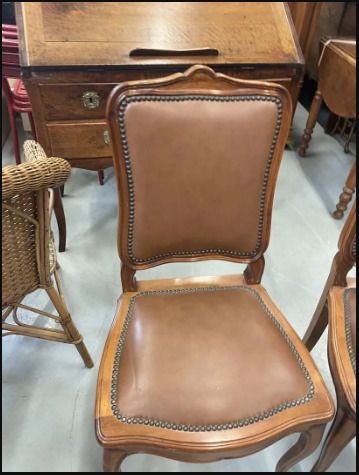 Paire de chaises en skai