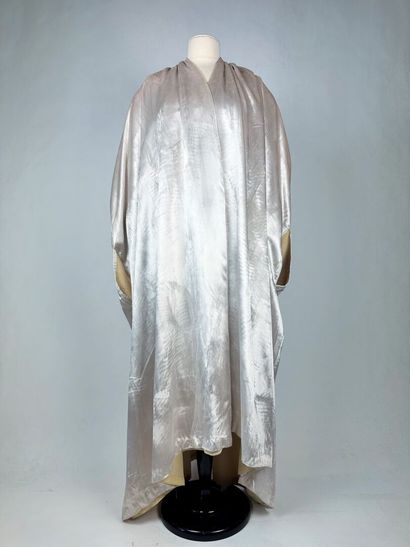Manteau du soir Djellaba en panne de velours...