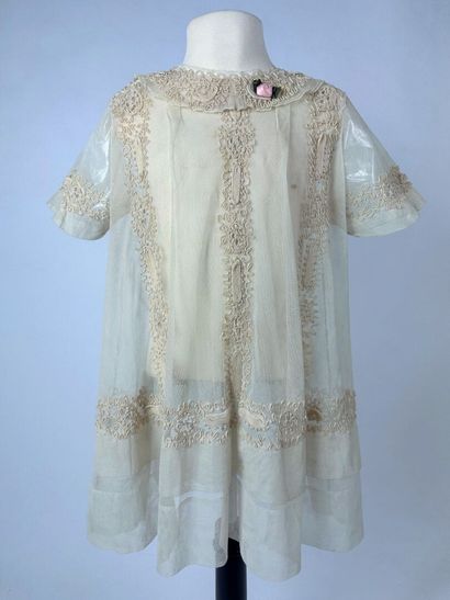 Deux robes de cérémonie pour fillettes Circa...