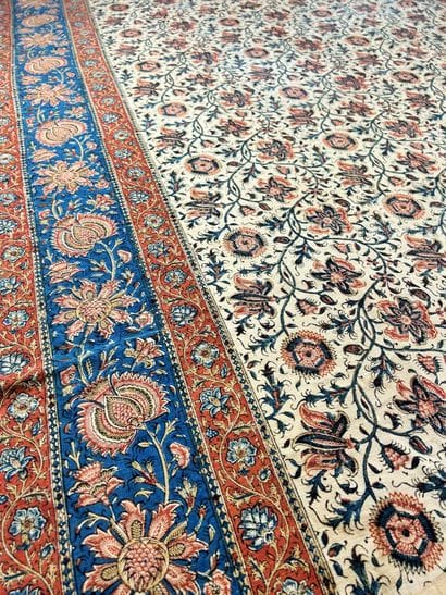 Une nappe en Kalamkari, impression sur coton...
