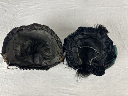 Cinq petit bibis noir de mode pour dame de...