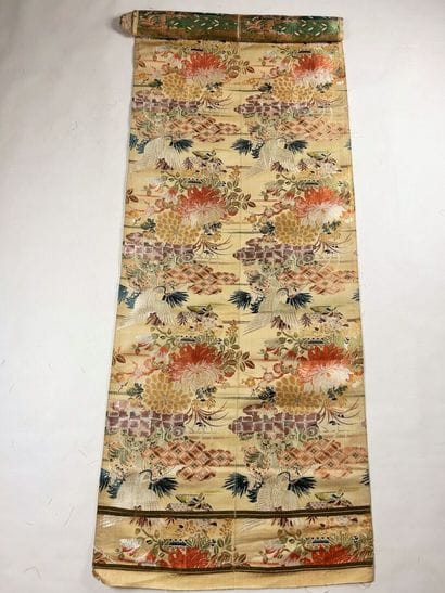 Deux grands Obi japonais Art Déco en lampas...