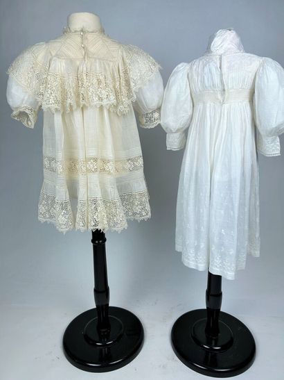 Deux belles robes de baptême à taille haute,...