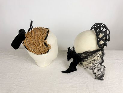 Trois étonnants bibis de mode des années...