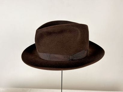 Quatre chapeaux Borsalino et Fedora dont...