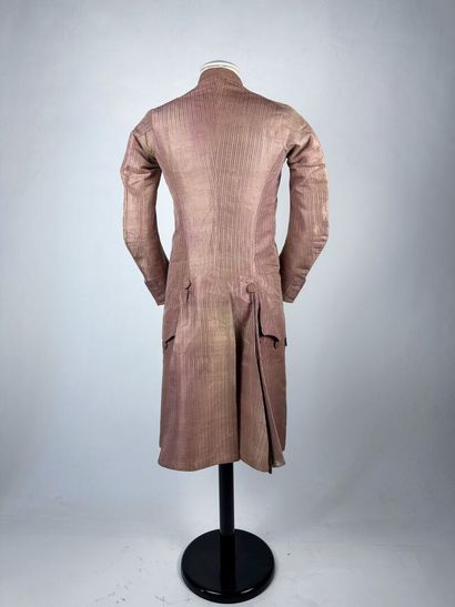 Habit de jour d'un gentilhomme de la période...