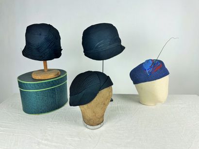 Quatre ravissants chapeaux et bibis emboitants...