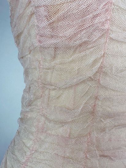 Robe longue estivale en fourreau de tulle...